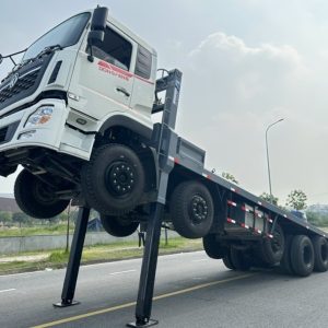 xe nâng đầu 5 chân dongfeng