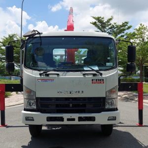 xe cẩu 5 tấn isuzu