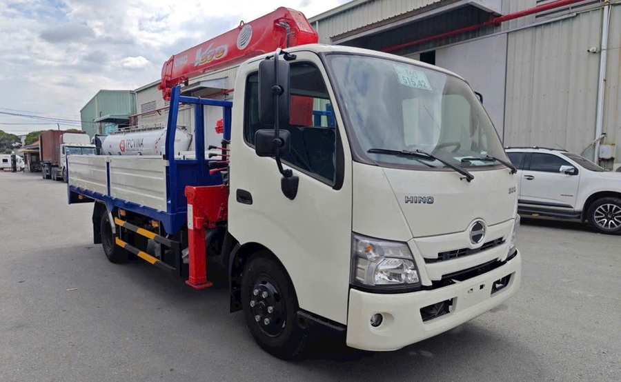 XE CẨU 2T5 HINO 300 XZU720L EURO5