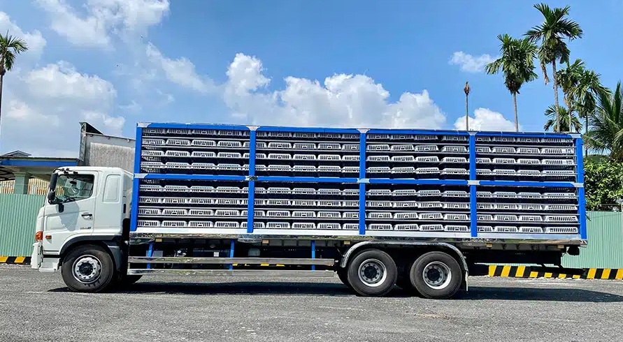  HINO 15 TẤN CHỞ GIA CẦM 